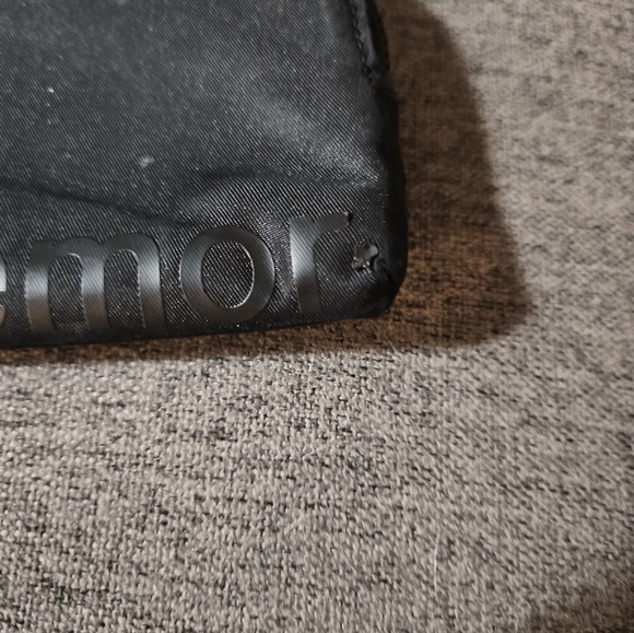 Lululemon Clipable Card Pouch - Picture 3 of 7